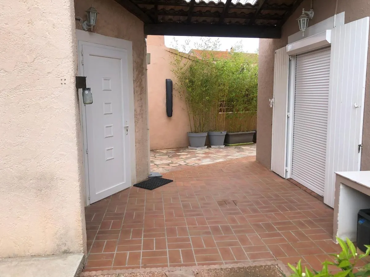 Apartmán Joli Studio Independant, Avec Exterieur Verdoyant A Hyères 0*,